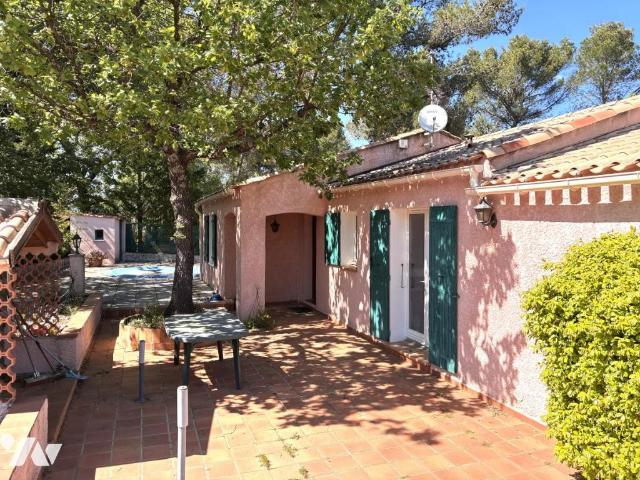 Maison en vente à Nans les Pins, Provence Alpes Côte d'Azur, 429000€