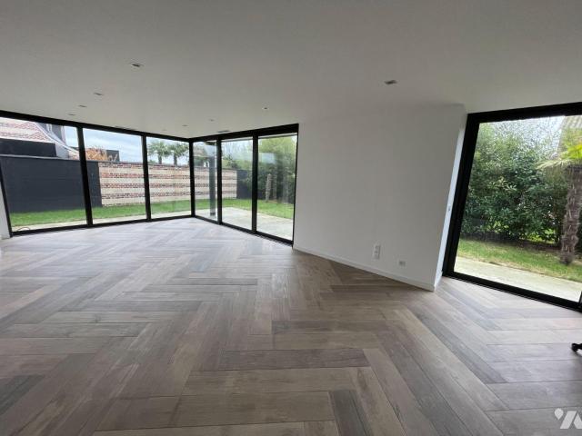 Maison en vente à Neuville, Hauts de France, 545000€