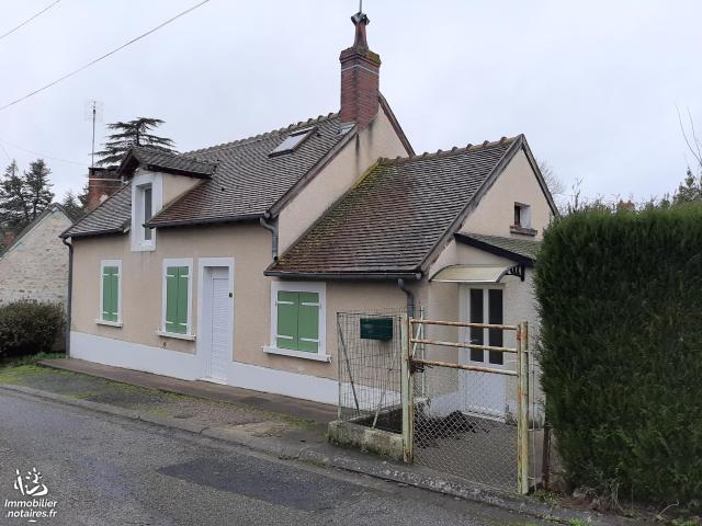 Maison en vente à Oulches, Centre Val de Loire, 57240€