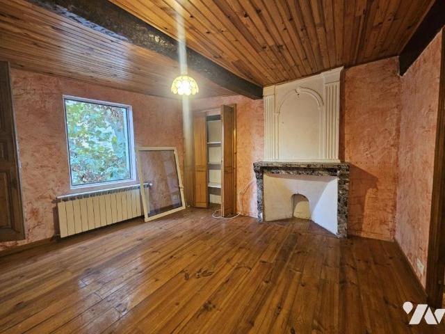 Maison à louer à Paulhan, Occitanie, 158000€