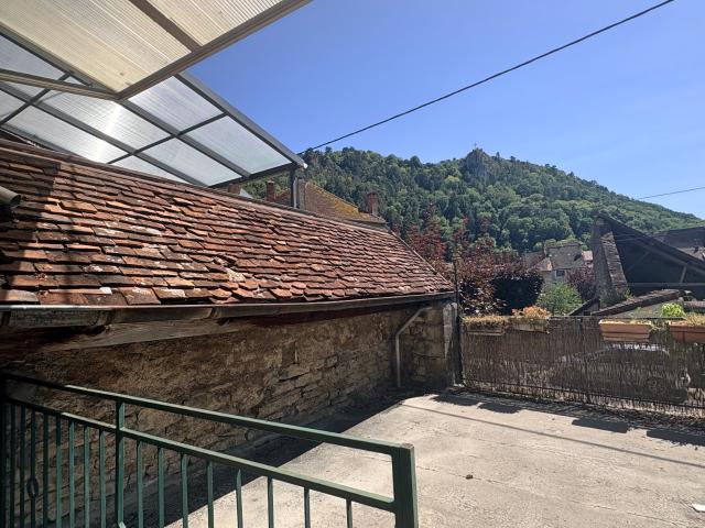 Maison en vente à Poligny, Bourgogne Franche Comté, 95000€