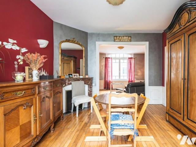 Maison à louer à Reims, Grand Est, 729000€