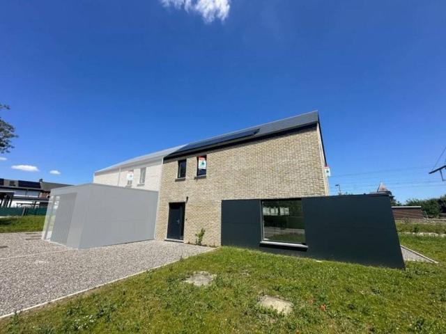 Maison en Vente à Rochefort