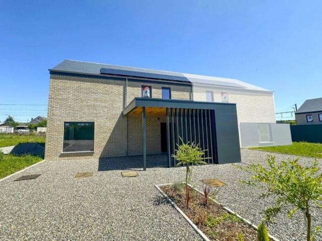 Maison en Vente à Rochefort