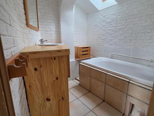 Maison en vente à Saint Acheul, Hauts de France, 69000€