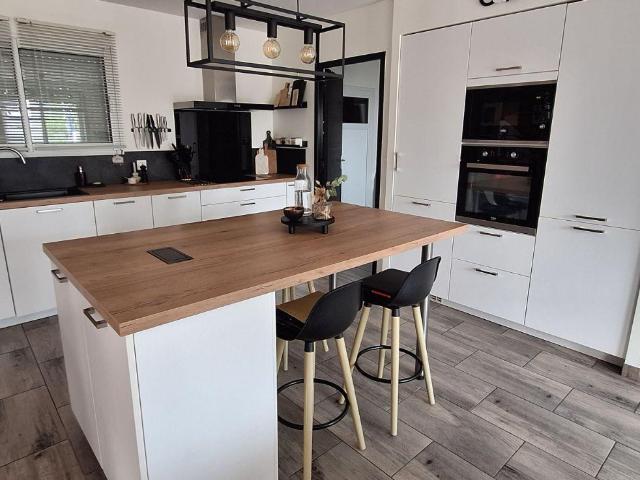 Maison en vente à Saint Aubin du Cormier, Bretagne, 292600€