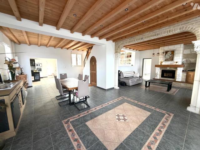Maison en vente à Saint Folquin, Hauts de France, 379900€