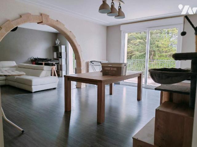 Maison en vente à Saint Georges Montcocq, Normandie, 220300€