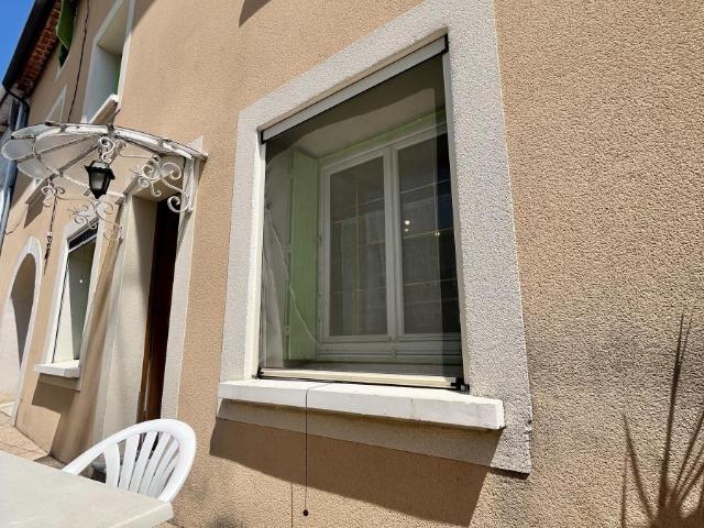Maison à louer à Saint Just d'Ardèche, Auvergne Rhône Alpes, 179000€