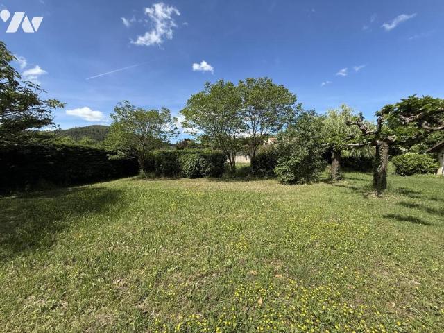Maison à louer à Saint Laurent du Pape, Auvergne Rhône Alpes, 239000€