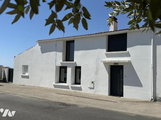 Maison à louer à Saint Michel en l'Herm, Pays de la Loire, 333800€