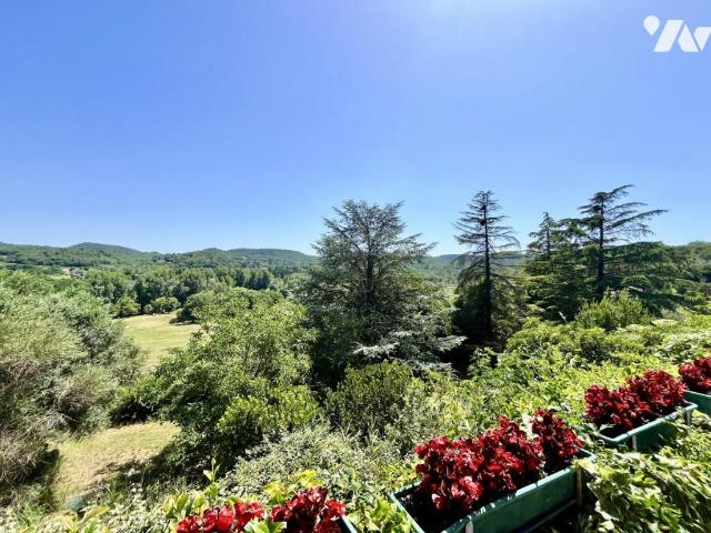 Maison à louer à Saint Paulet de Caisson, Occitanie, 449000€