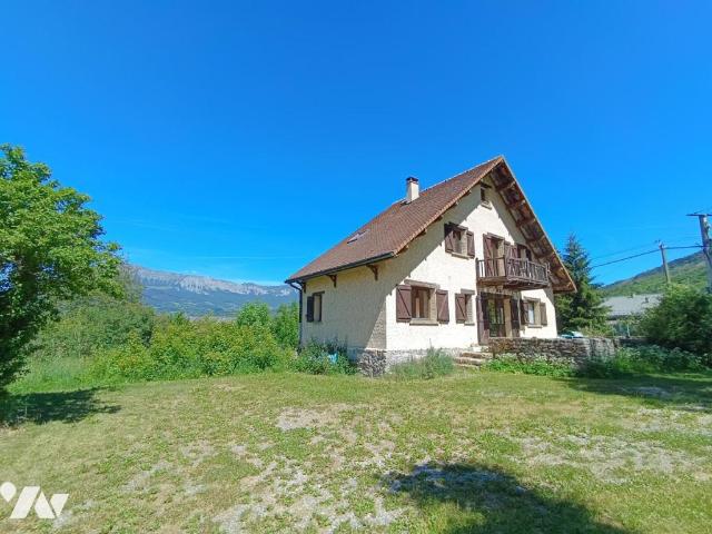 Maison à louer à Selonnet, Provence Alpes Côte d'Azur, 397000€