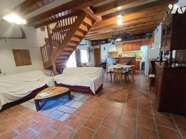 Maison à louer à Seyne, Provence Alpes Côte d'Azur, 282000€