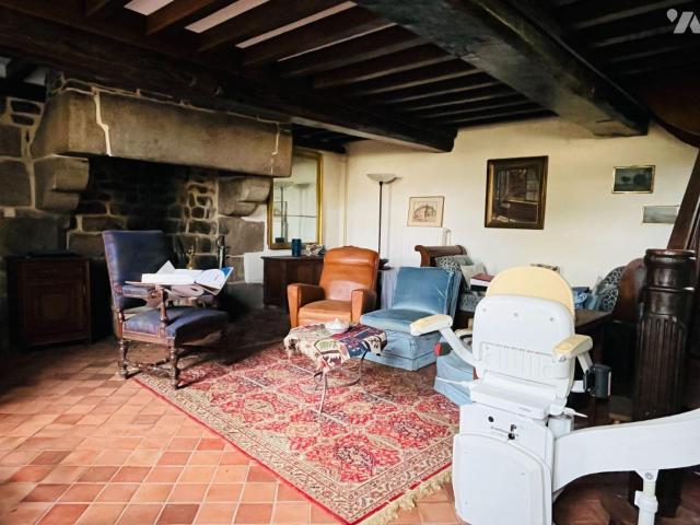 Maison en vente à Sourdeval, Normandie, 194397€