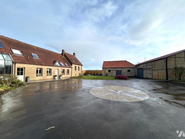 Maison en vente à Steene, Hauts de France, 630000€