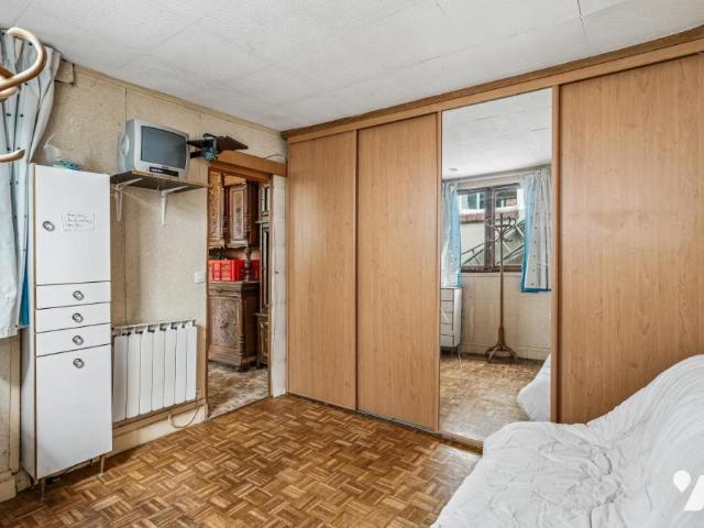 Maison à louer à Suresnes, Île de France, 525000€