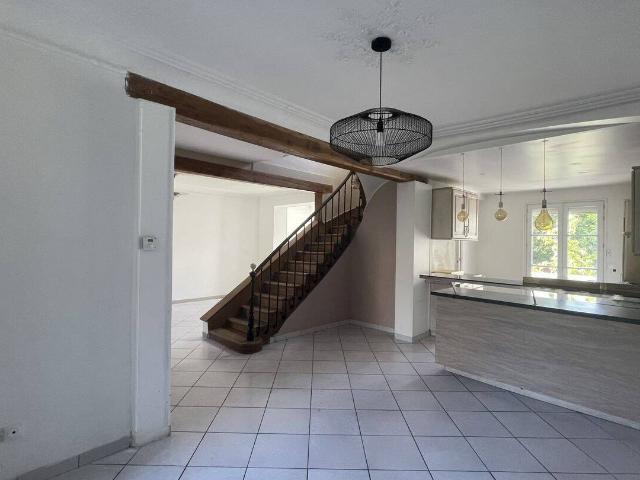 Maison Enghien Les Bains 7 pièce s 164.08m²