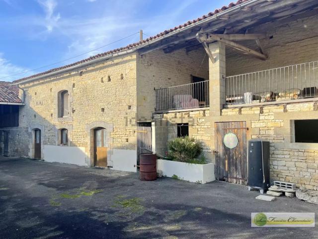 Maison, Ébréon