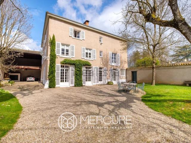 Maison, Écully