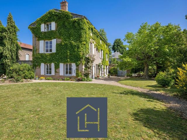 Maison, Écully