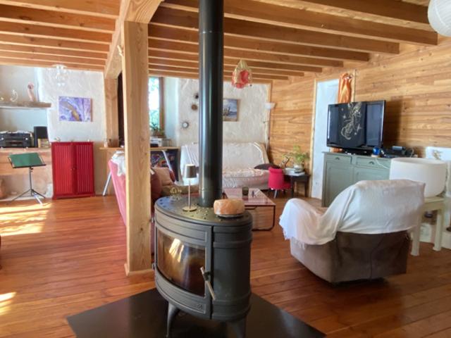 MAISON ECOLOGIQUE 5 PIECES SUR 3000M2