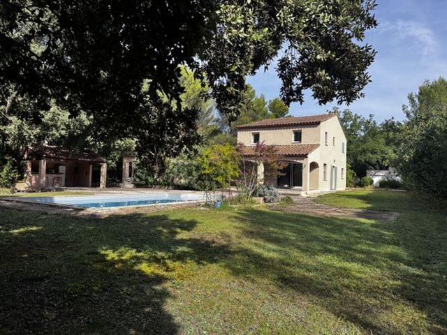 Maison, Éguilles