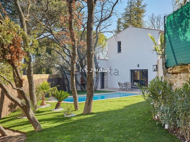 Maison, Éguilles