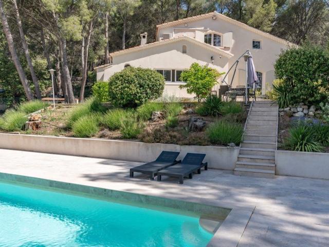 Maison, Éguilles