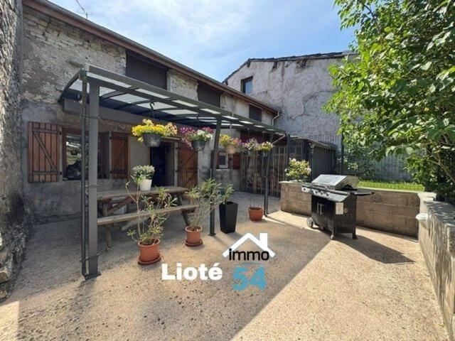 Maison, Einvaux