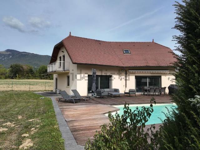 Maison, Éloise
