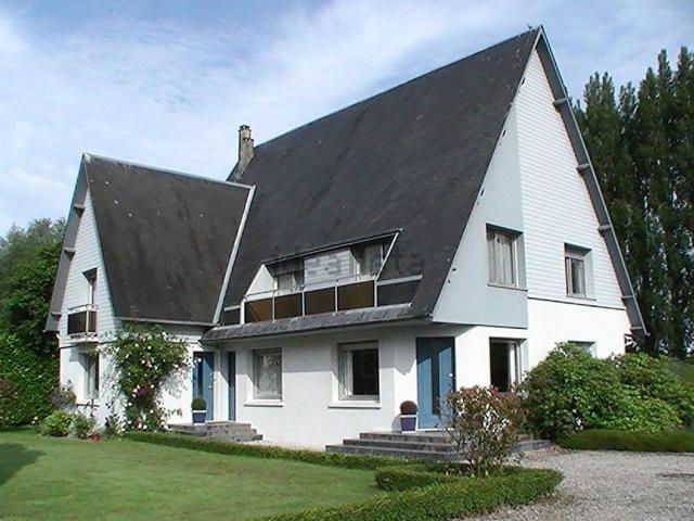 Maison, Épaignes