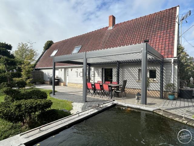 Maison, Éperlecques