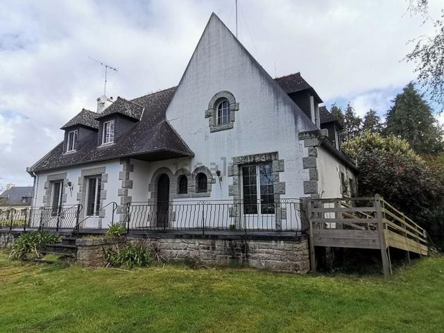 Maison, Epiniac
