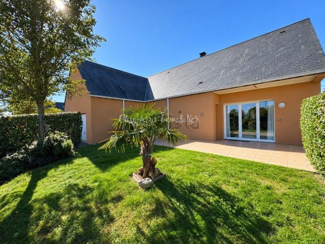 Maison, Équemauville