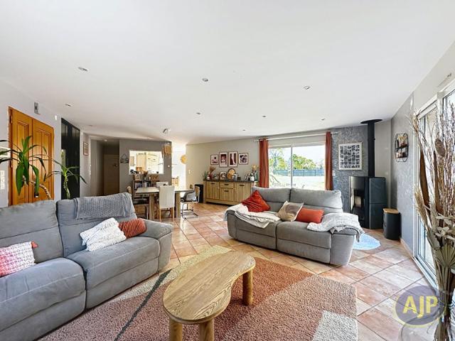 Maison Erbray 5 pièce s 117 m2