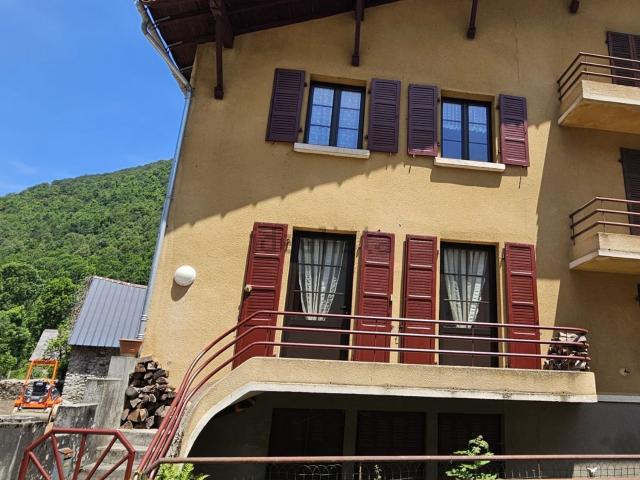 Maison, Ercé