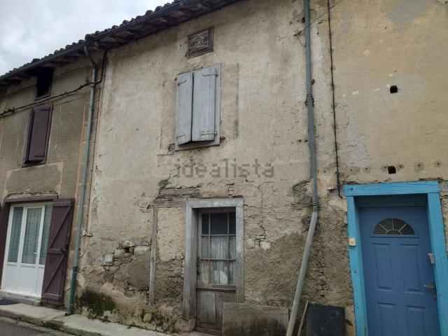 Maison, Ercé