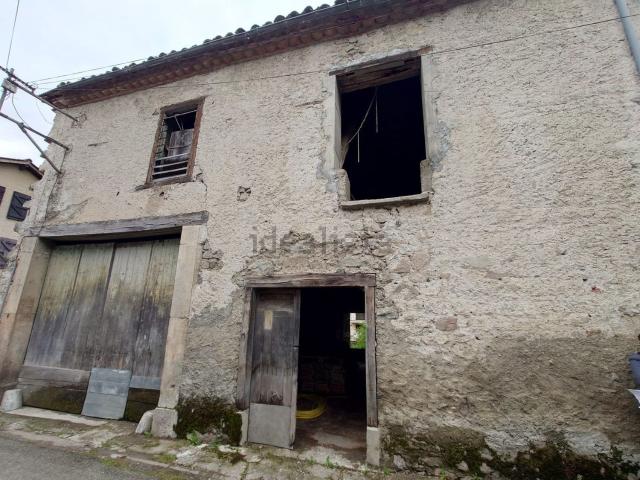 Maison, Ercé