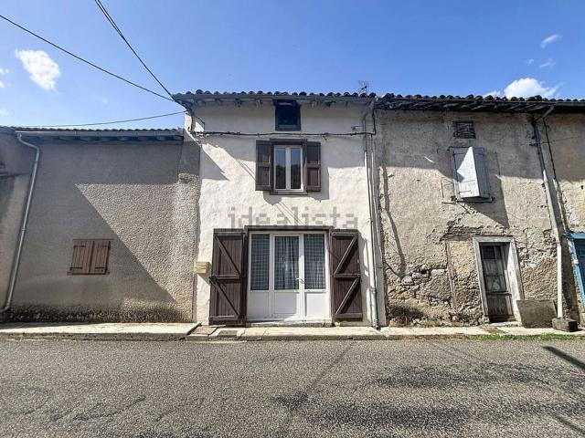 Maison, Ercé