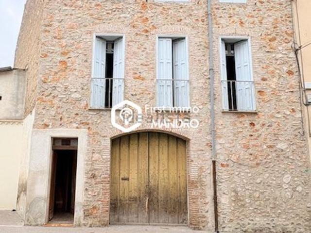 Maison, Estagel