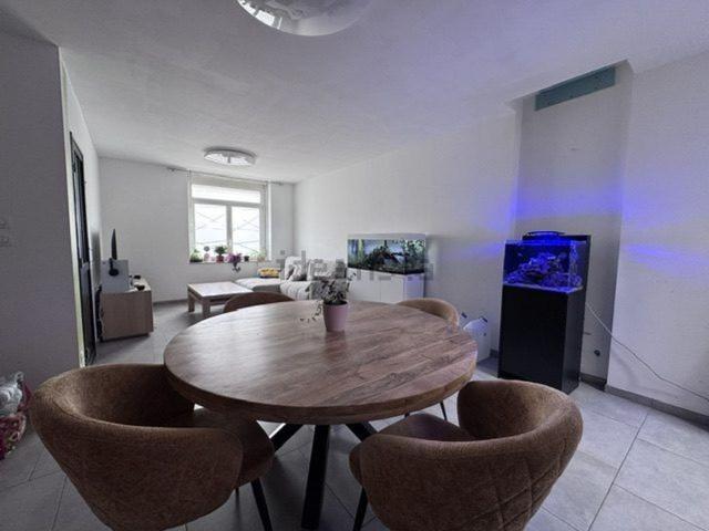 Maison, Estaires