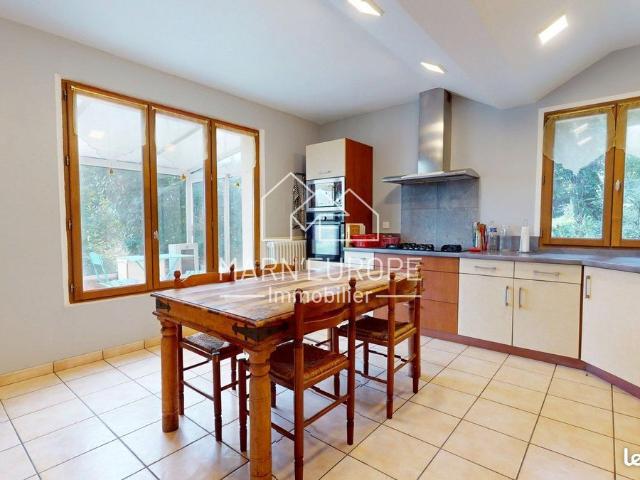 Maison Esbly 5 pièce s 158.63 m2