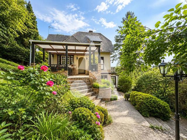Maison familiale aux volumes rares avec terrain constructible détachable