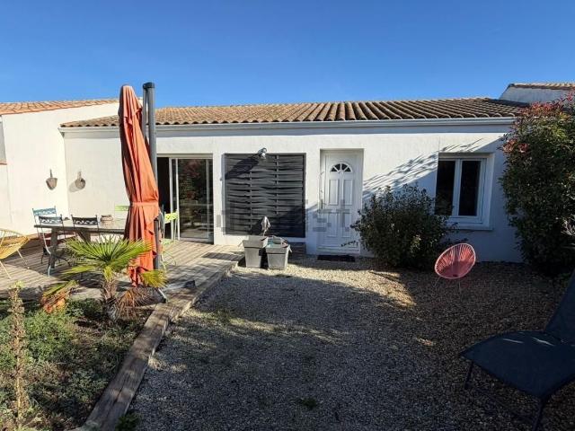 Maison, Esnandes