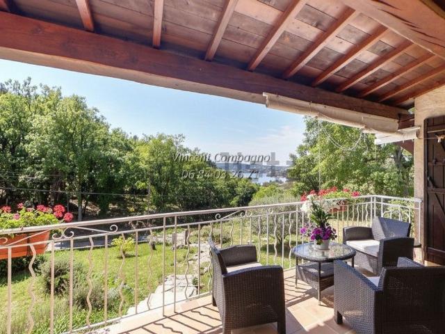Maison, Esparron de Verdon