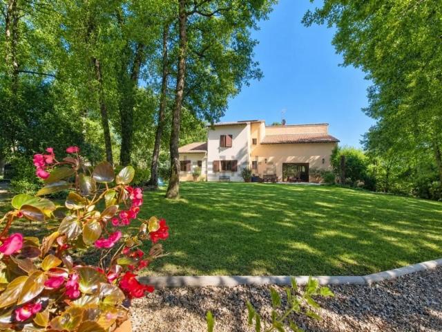 Maison, Esperce