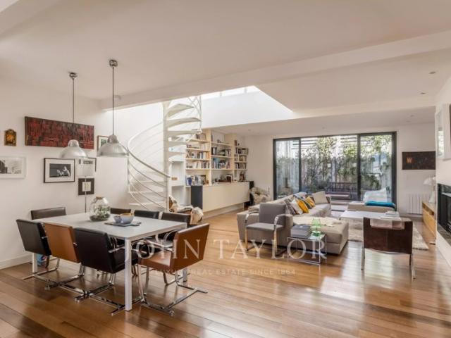 Maison esprit loft avec garage XXL – Quartier Nansouty, Bordeaux