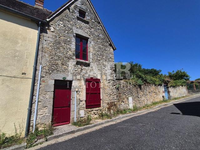 Maison, Essay