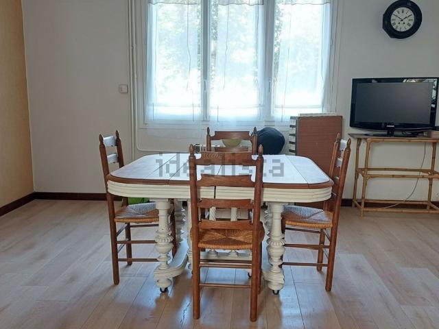 Maison, Essertaux